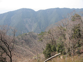 永源寺尾根途中より高野山方面を望む。