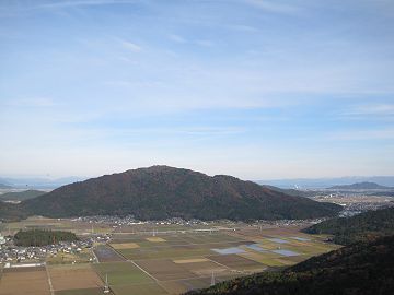 岩戸山から繖山方面を望む