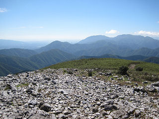 霊仙山最高点からの眺め。