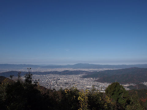 音羽山より京都市街を望む。